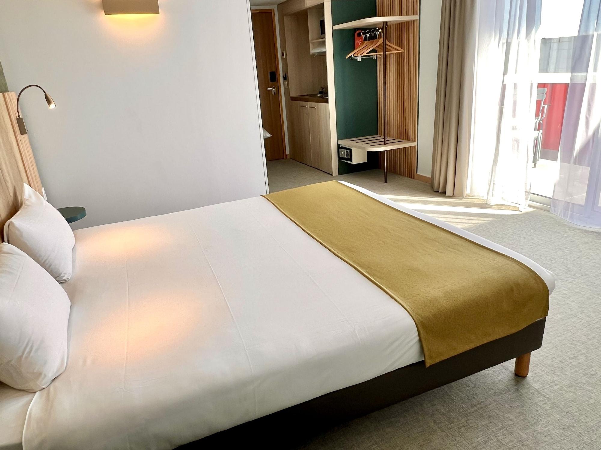 The Originals City, Hotel Le Puech, Narbonne Bagian luar foto